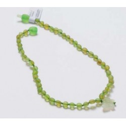 Collier d'ambre vert papillon